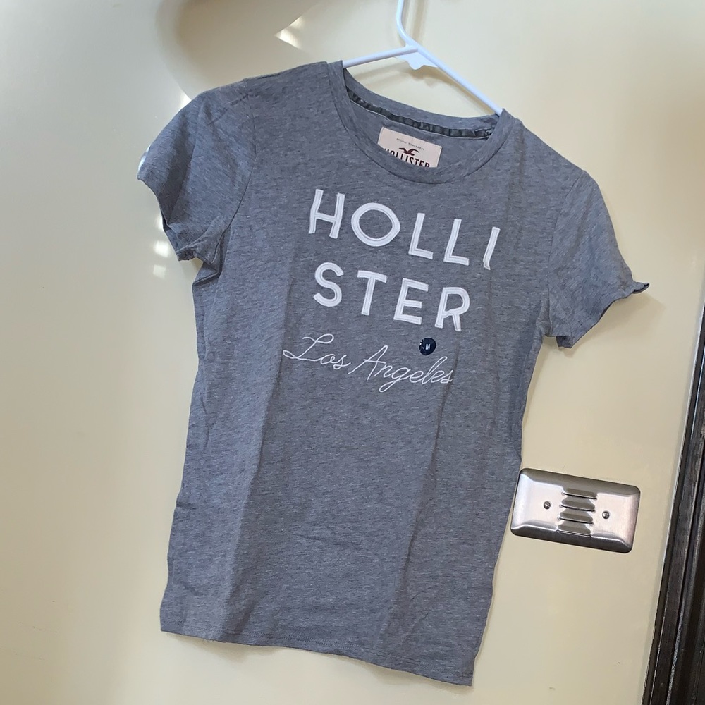 Gray Hollister T-shirt